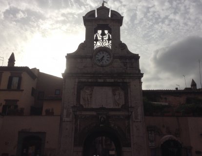 de oude stadspoort in Sutri